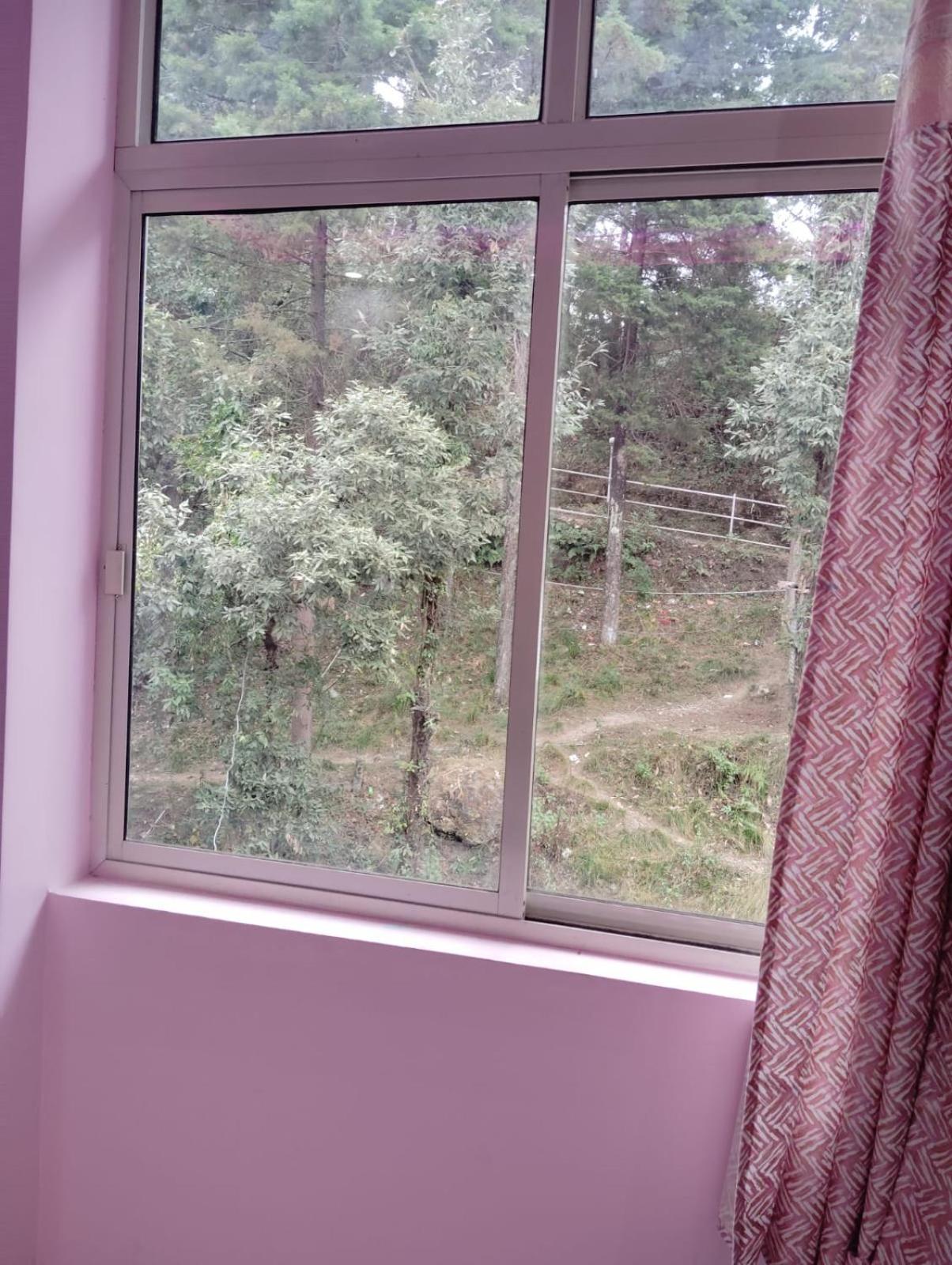 Jbk Hotel Mussoorie- Near Jw Marriott Hotel 외부 사진